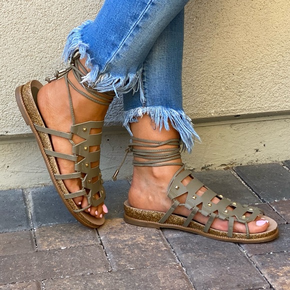 Anthropologie Leather Studded Lace Up Gladiator - Picture 12 of 14